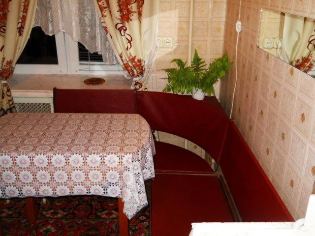 Квартира 2-Кімнатна Бюджетна Центр Парк-10Хв Wi-Fi ترنوبل المظهر الخارجي الصورة